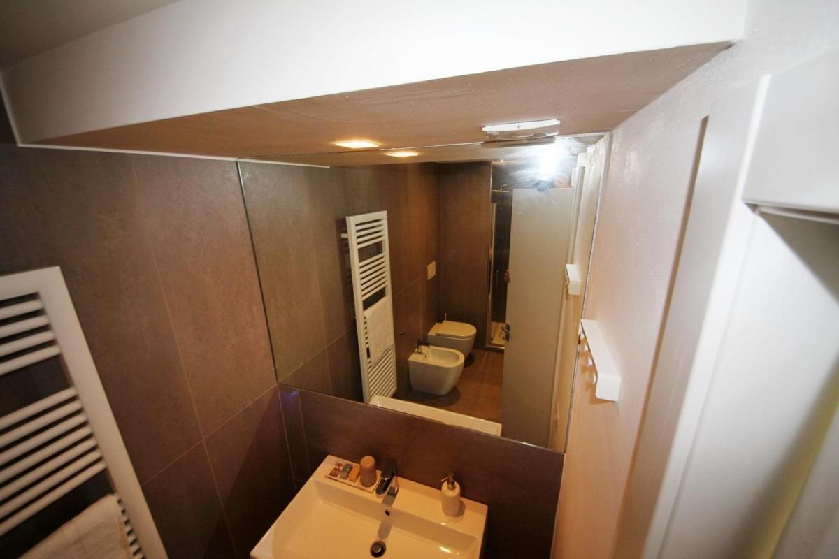 Ral 7039 Hotell Numana Eksteriør bilde