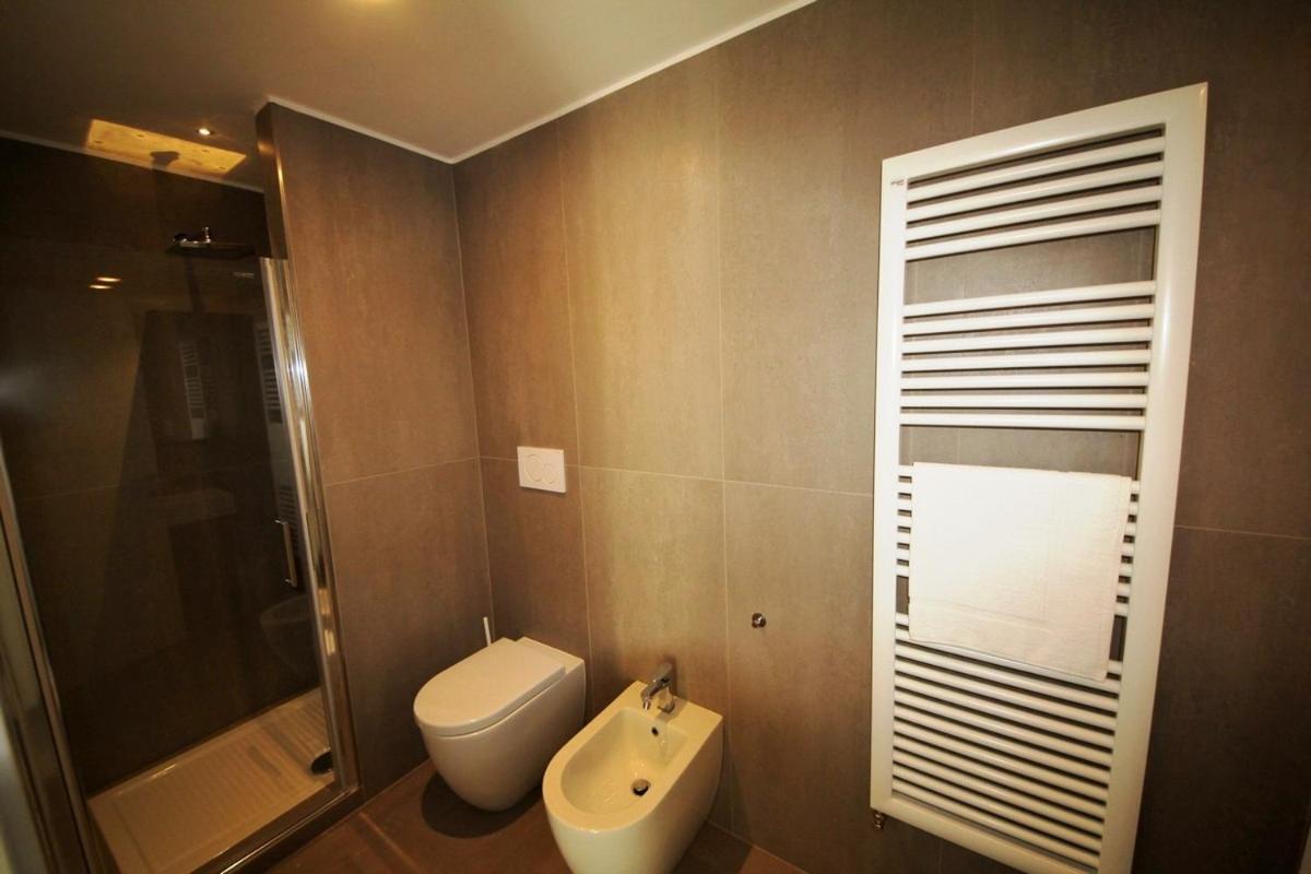Ral 7039 Hotell Numana Eksteriør bilde