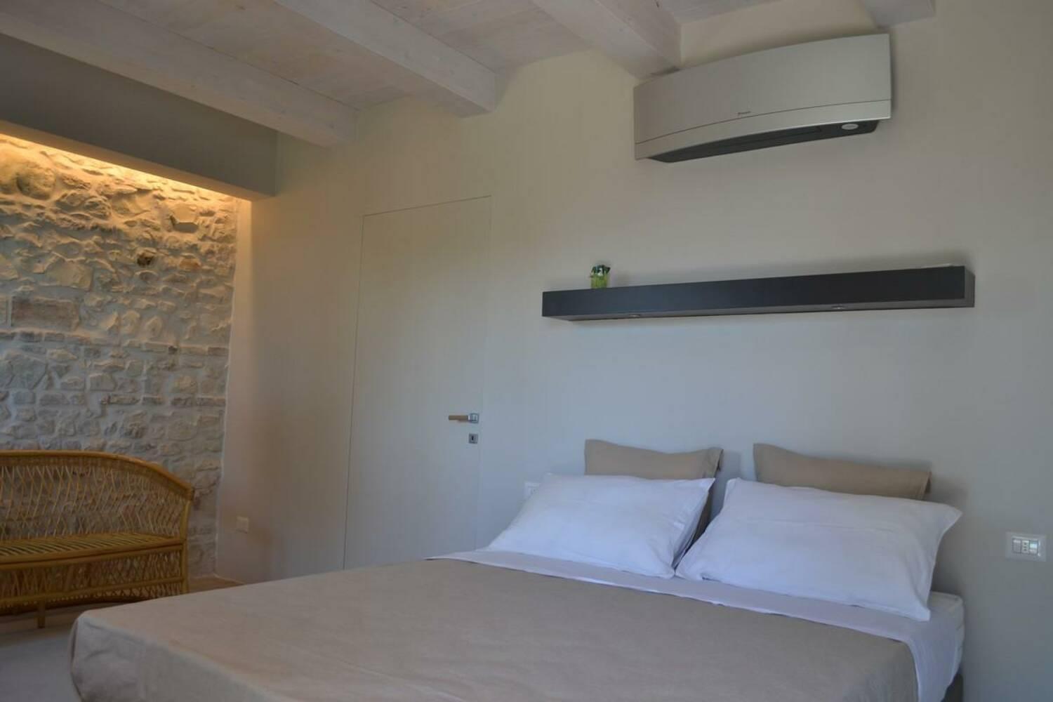 Ral 7039 Hotell Numana Eksteriør bilde