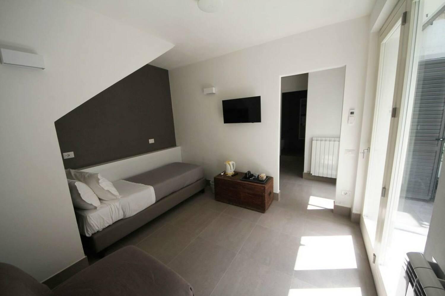 Ral 7039 Hotell Numana Eksteriør bilde
